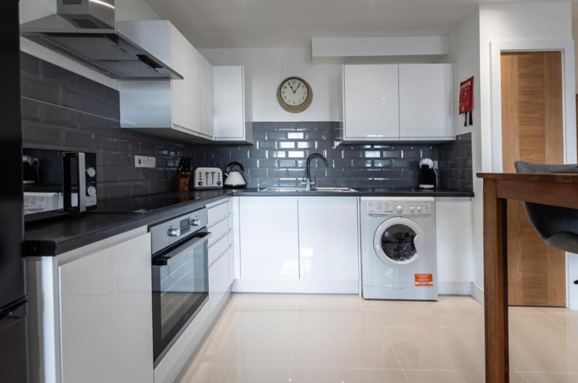 Relaxing Atlantic Mansions By Smart Apartments Short Lets & Serviced Accommodation Apartment Southampton With Free Wifi Buitenkant foto